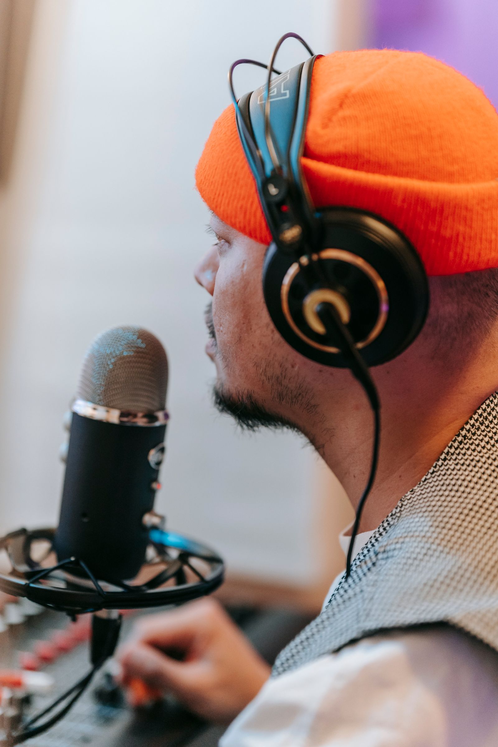 Composizione dell'attrezzatura inclusa nel kit Two-Host Podcast Set